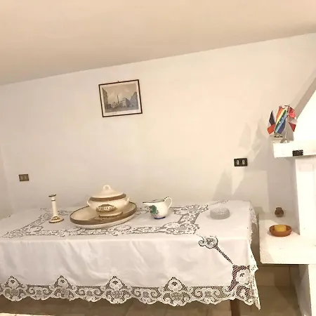 Via Paraggi