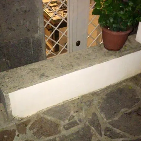 Via Paraggi Lejlighed